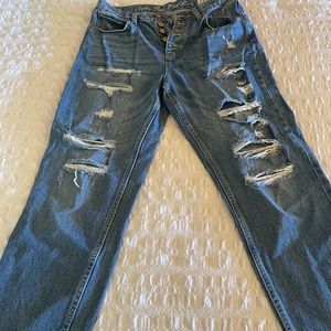 Free People ripped jeans size 29 R. Worn only a few times, like new.